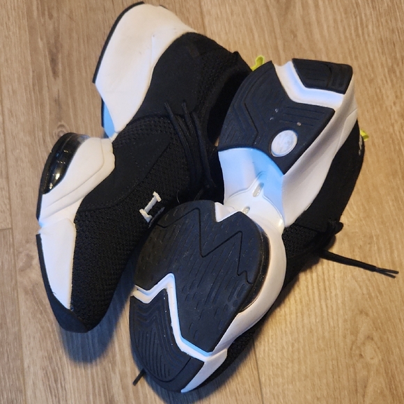 Zumba Fitness Black Athletic Shoes - Picture 4 of 7